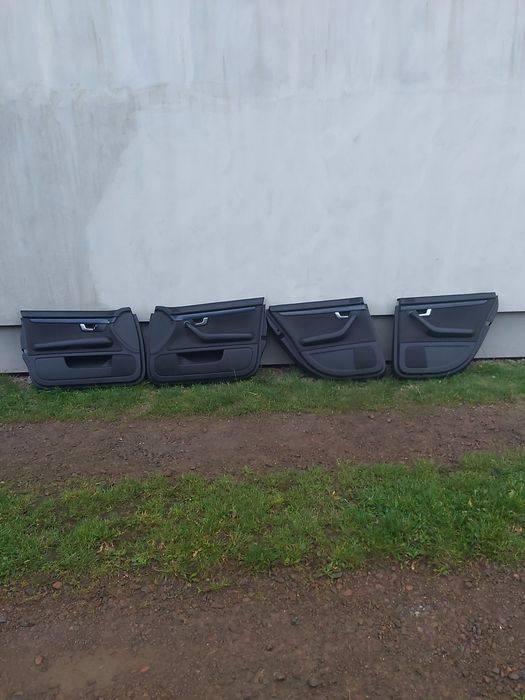 Audi A4 B6 B7 Boczki drzwi komplet