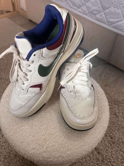 Кросівки NIKE розмір 39