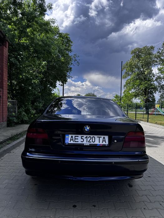 BMW E39 чудовий стан