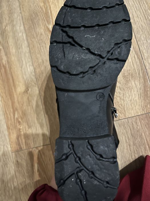 Czarne skórzane buty
