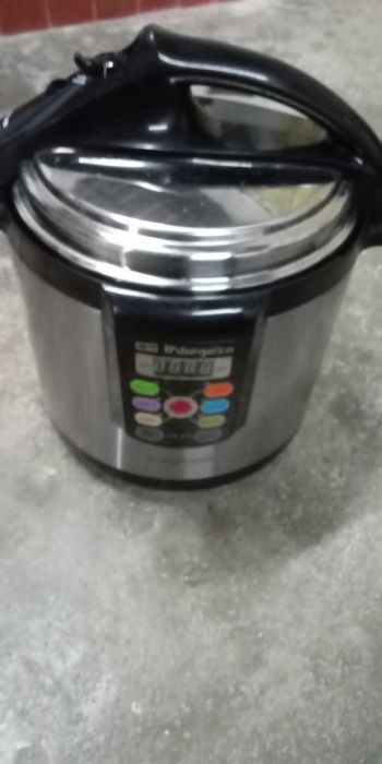 Panela de pressão eletrica