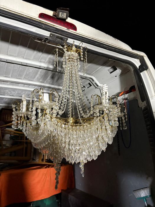 Żyrandol kryształowy w stylu empire