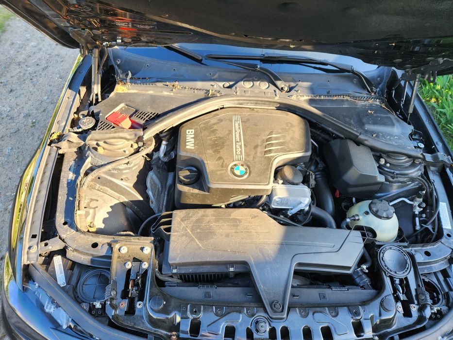 BMW 320i Xdrive 2014 рік