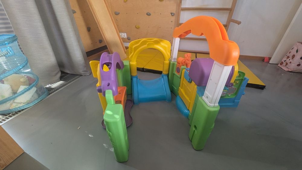 Interaktywne Centrum zabaw Activity Garden dla dzieci Little Tikes
