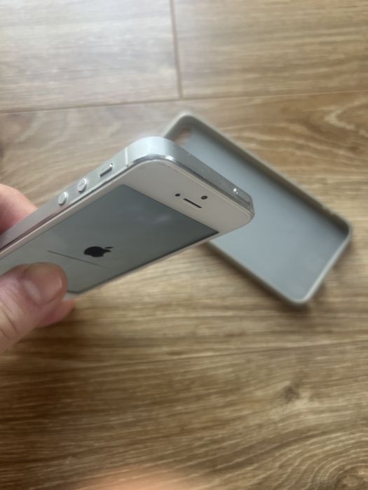Apple Iphone  5s 16 gb