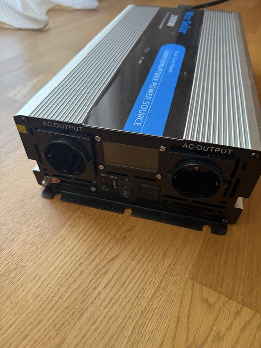 Інвертор Wcc Solar 2000W