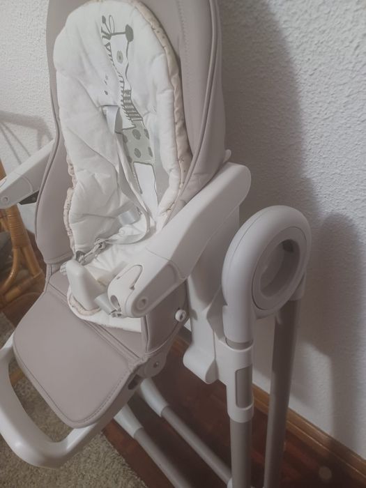 Cadeira de refeição para bebé