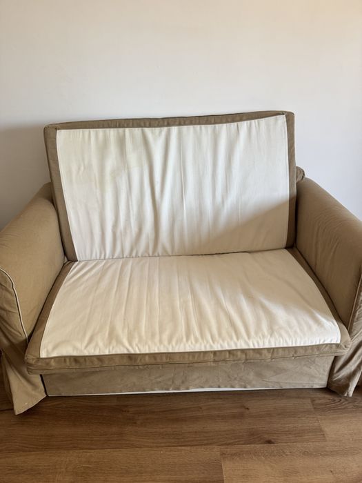 Sofá-cama usado