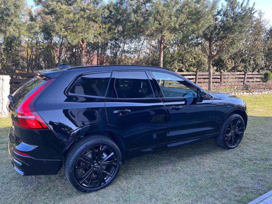 CESJA LEASINGU – Volvo XC60 T8 AWD Ultimate Black Edition 2025 – NISKI