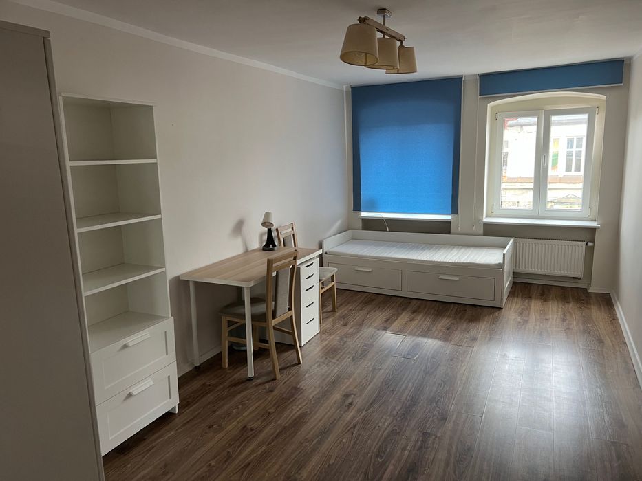 Duży Pokój 1-osobowy w Centrum, Św. Marcin dla dziewczyny