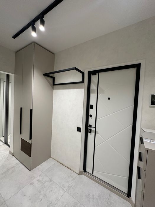 Поклейка обоев Малярные работы Комплексный ремонт