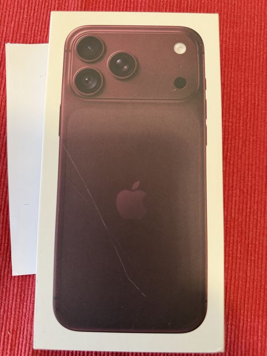 Iphone 18 pro max 512 Bordo selado !