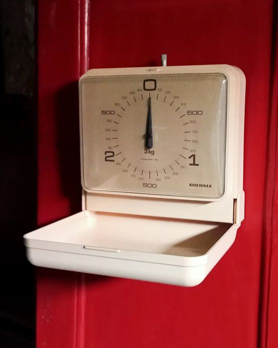 Balança de cozinha de pendurar, da marca "Soehnle".