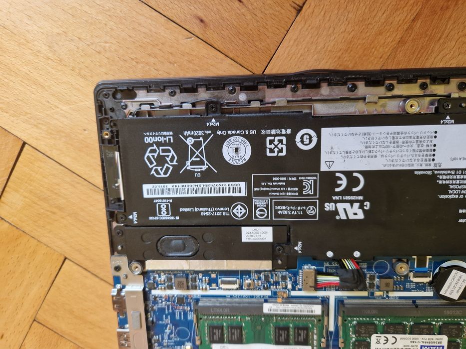 Lenovo ThinkPad l380 lub na części,ssd,ram,bateria,zasilacz, obudowa