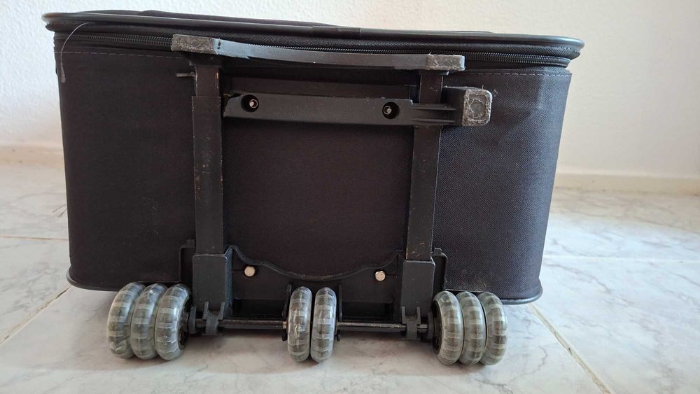 Trolley FOX Negro