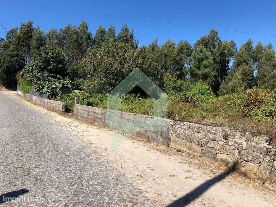 Terreno agrícola bons acessos, Vila Seca, Barcelos
