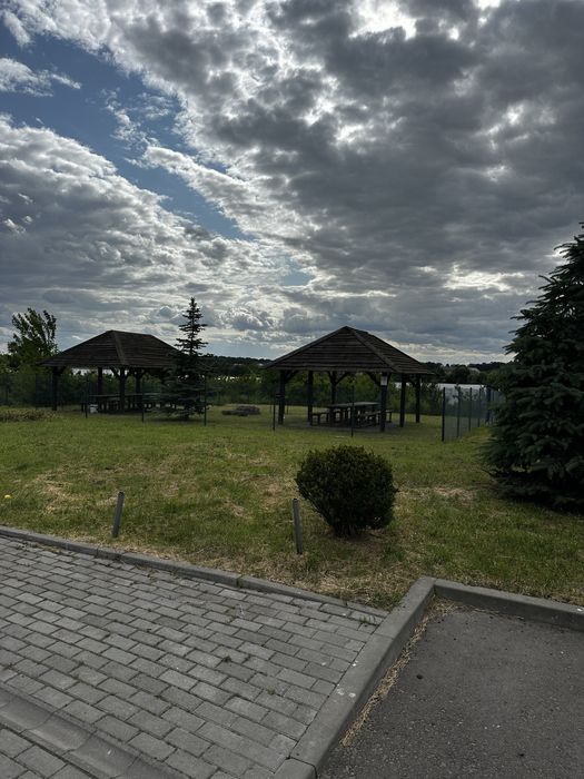 Продаж видової квартири в новобудові з виглядом на озеро