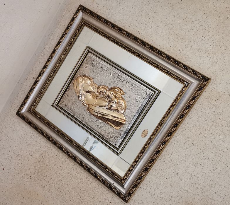 Quadro em prata AGR 925 com imagem de Nossa Senhora com o Menino Jesus