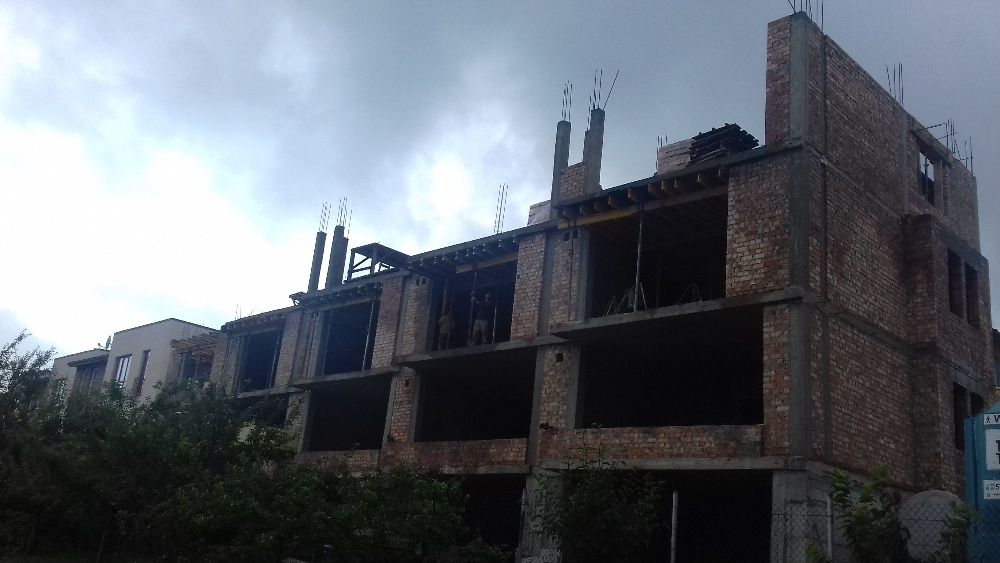 Фундамент,басейн, колони бетонні (монолітні) перекриття,підпірні стіни