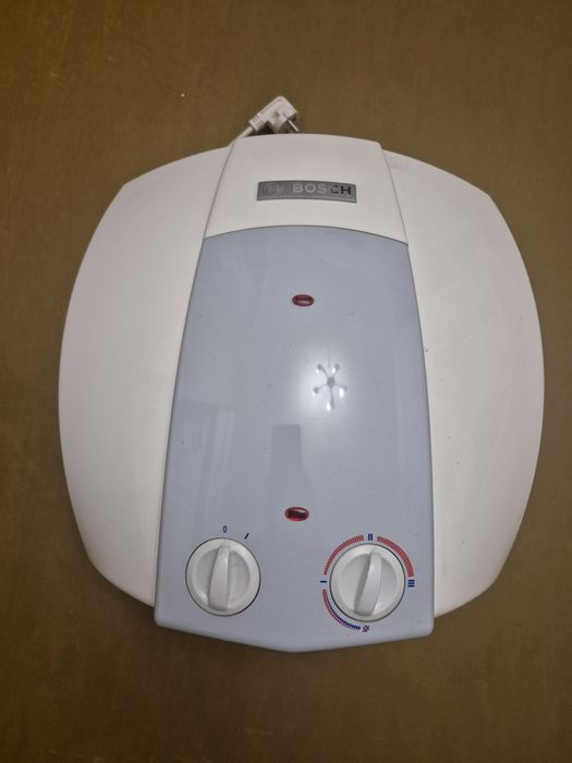 Бойлер BOSCH Tronic 2000T 15 T на 15 літрів