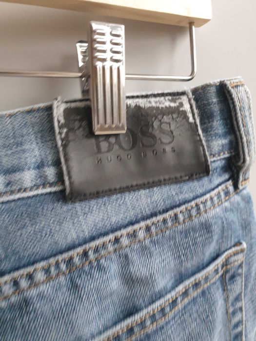 Męskie spodnie dżinsowe dżinsy Hugo Boss L