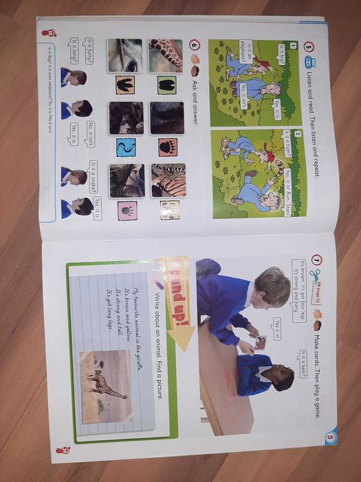 Podręcznik do języka angielskiego Footprints 2 Pearson stan b.dobry