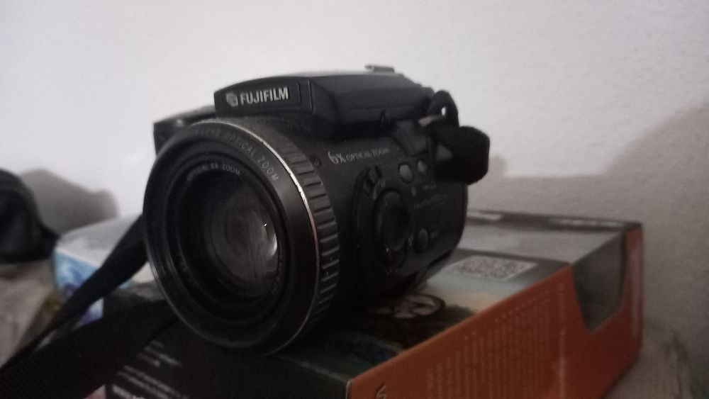 Fujifilm FinePix S602 Zoom