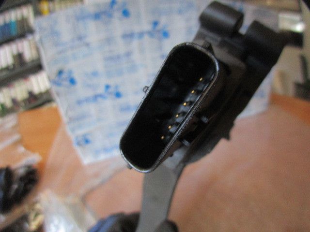 Pedal do acelerador VOLKSWAGEN Golf VII Variant (BA5, BV5)