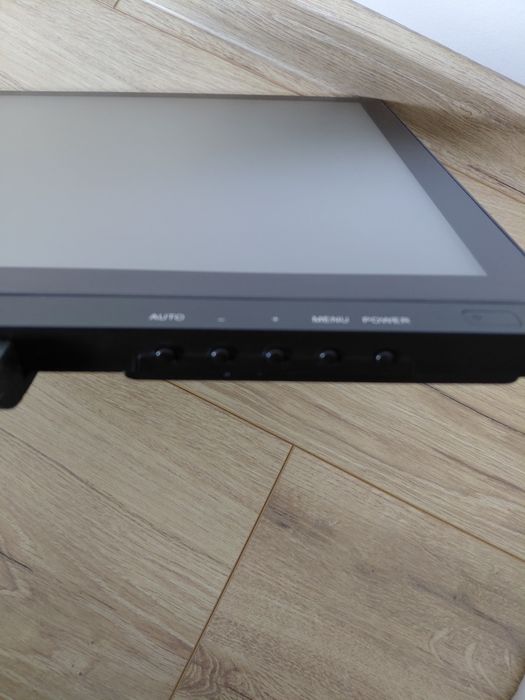 Tablet graficzny 21,5 calowy Artisul