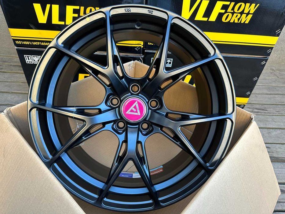 Felgi 18cali Audi BMW Mercedes Seat Skoda Vw Ford 5x112 et38 nr817H