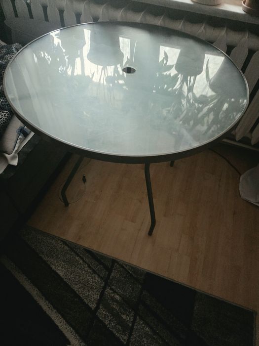 Stolik na taras na balkon
