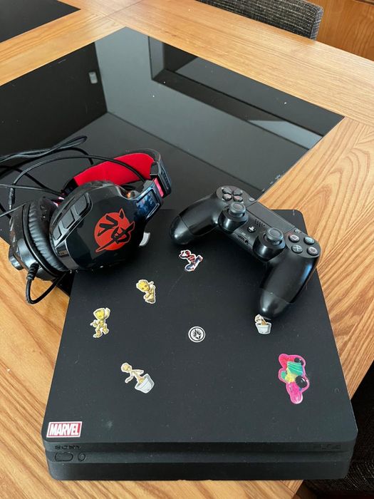 Ps4 Slim + comado original + Fifa21