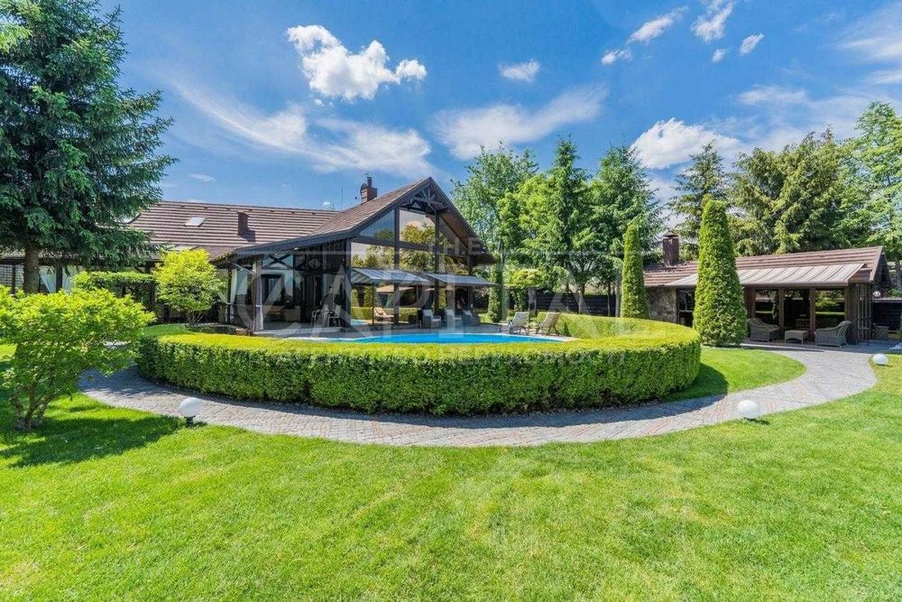 Продажа дома с бассейном, КГ Козырная карта, Березовка Макаровский р-н