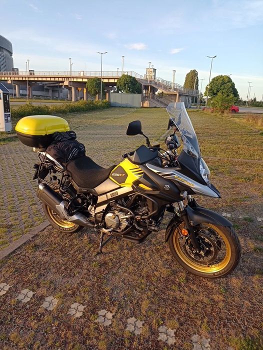 Suzuki DL