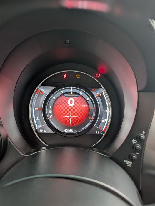 Abarth 595 Turismo 1.4 T-Jet 165cv — Automático (2017)