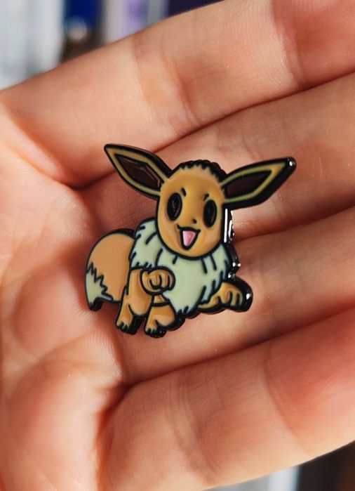 Pokemon Eevee - metalowy pin przypinka broszka.