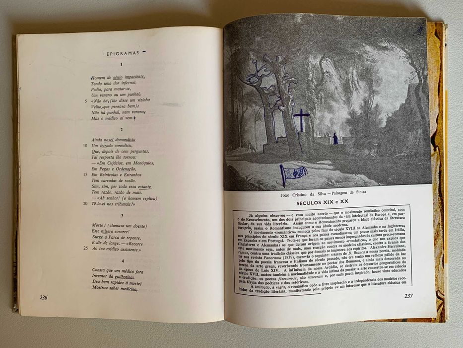 Livro Escolar Antigo