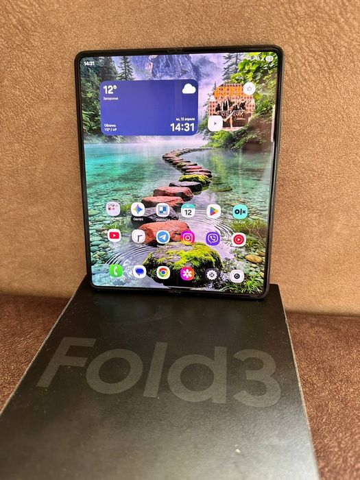 Samsung Z Fold 3 12/256 обмен
