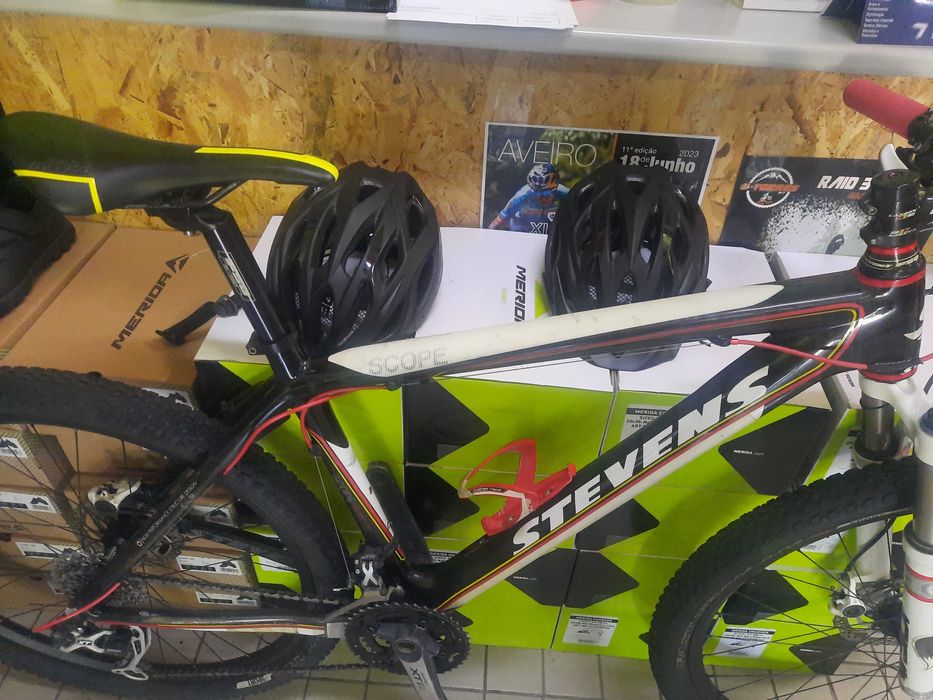 Btt de carbono stevens com fox e xtr