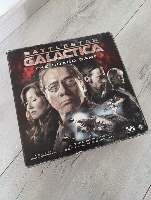 Rezerwacja. Battlestar Galactica board game gra planszowa pełen zestaw, insert