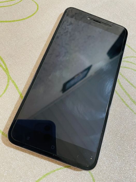 Телефон Xiaomi redmi note 5A