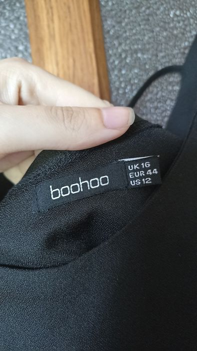 Чорна літня сукня boohoo