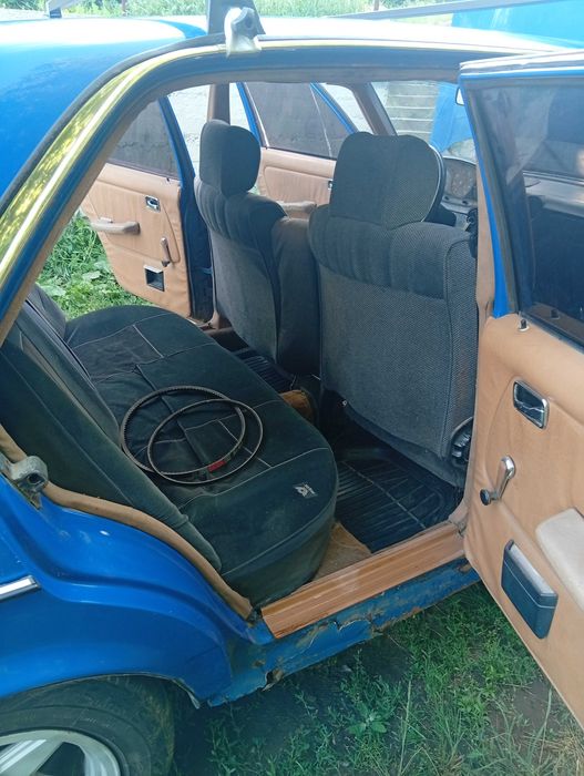 Продам Mersedes-Benz 123  2,4D