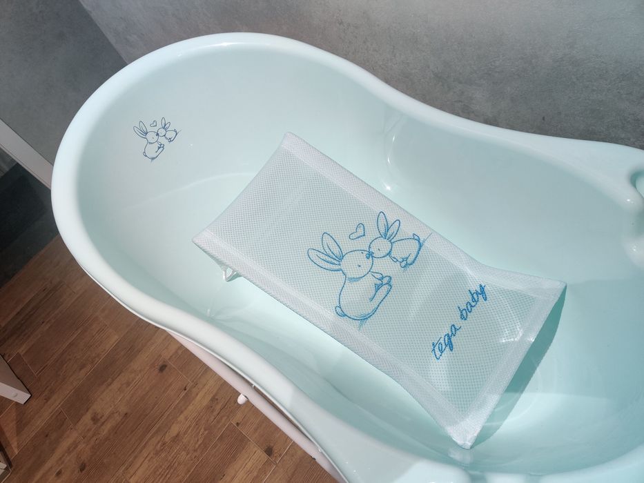 Ванночка, підставка та гамак - комплект для купання немовлят