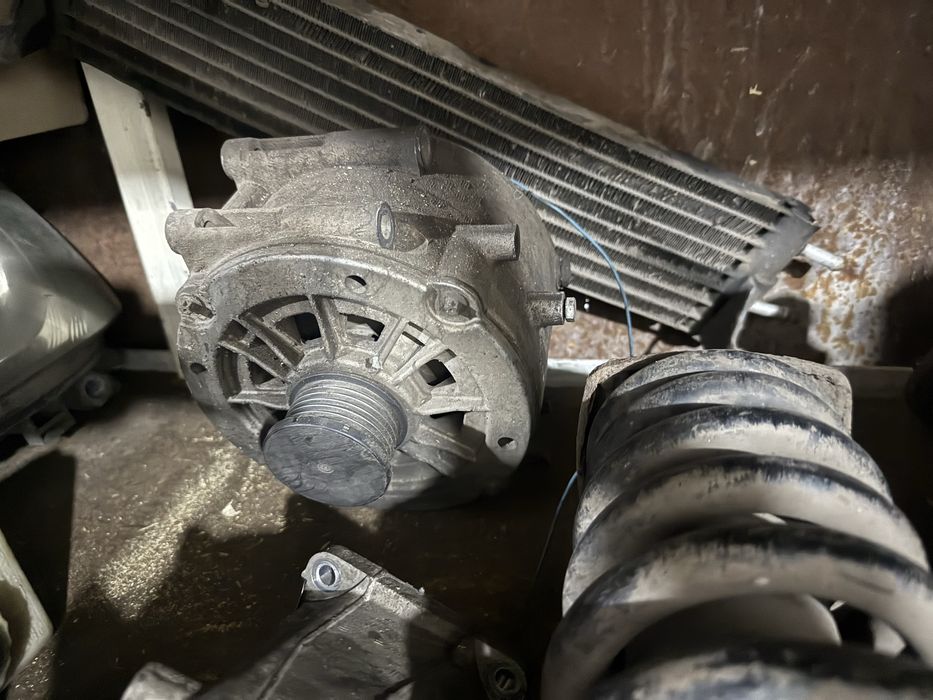 Генератор mercedes w163   ML270. OM612