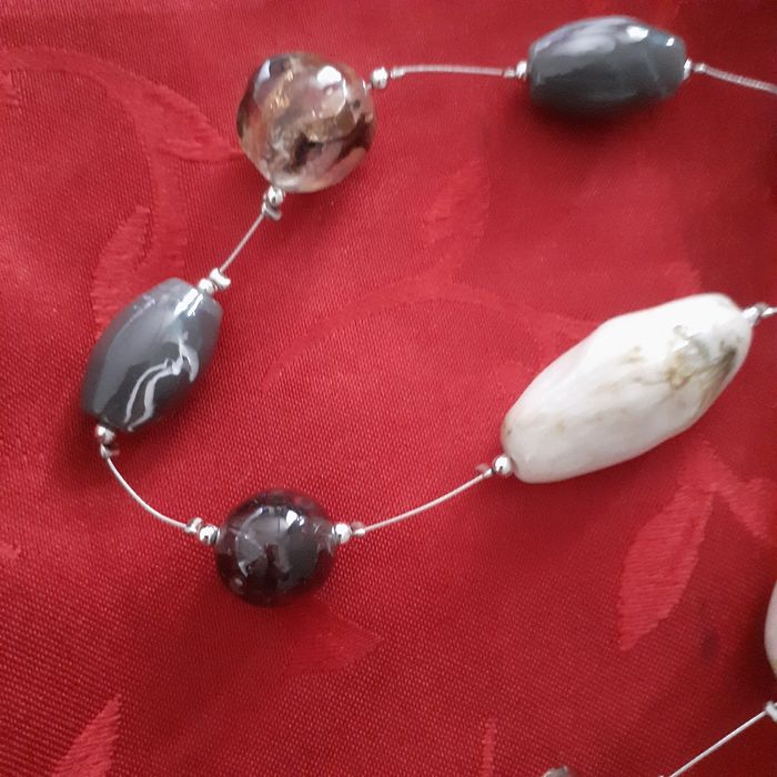 Naszyjnik z kamieniami