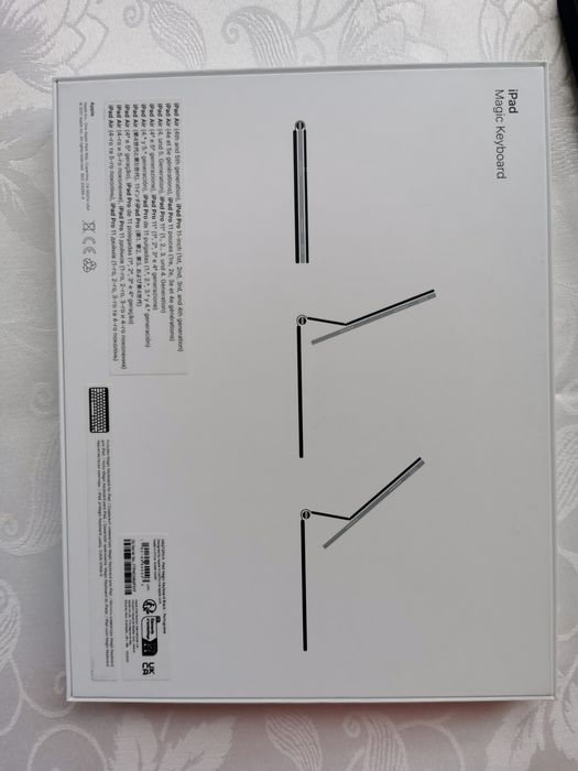 iPad Air 11" M2 (256GB - Wi-Fi) + Magic Keyboard + Apple Pencil (Como Novo)