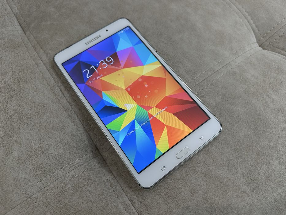 Продам планшет Samsung Tab 4 SM T230 в хорошому стані