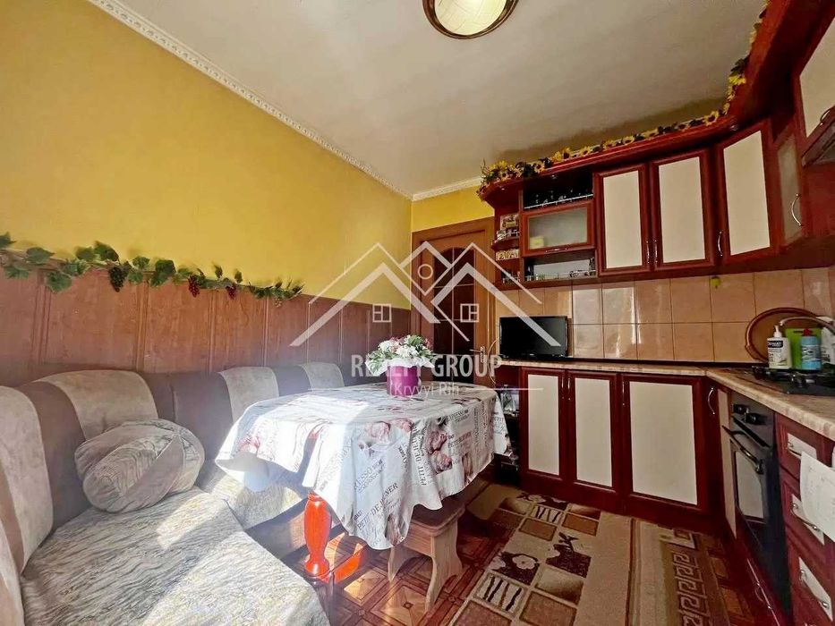 Продаж 3к квартири з меблями та технікою на Ювілейній (вул.Покровська)