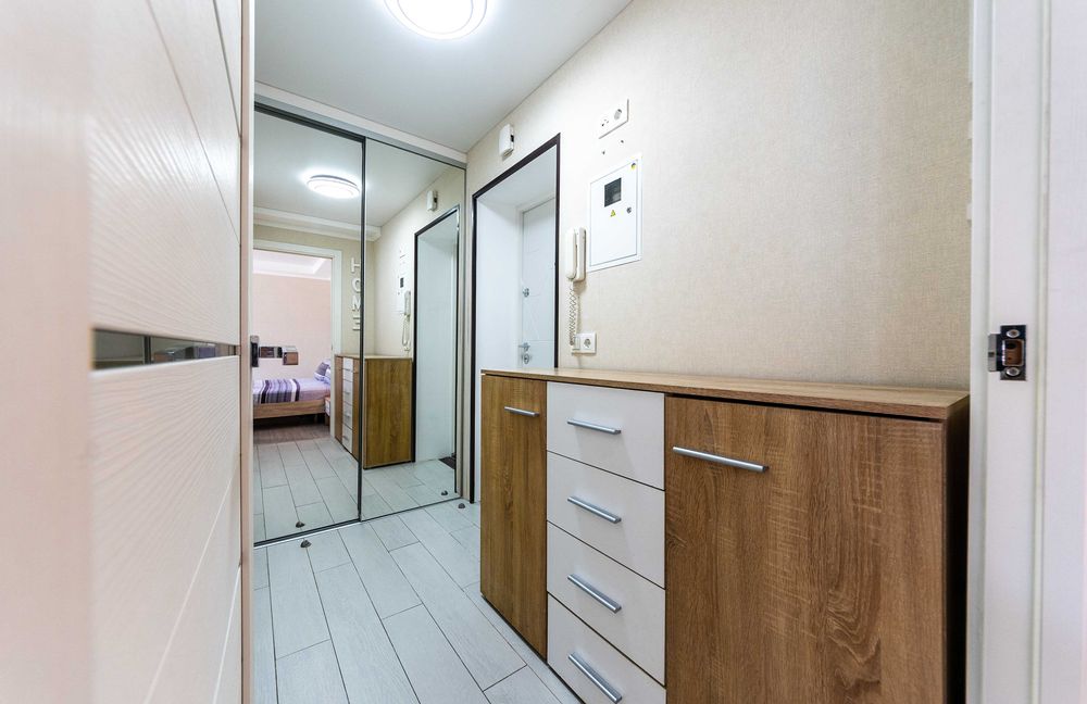 Подобова Оренда квартири Київ. б. Лесі Украинкі 5, Центр, рядом Госпит